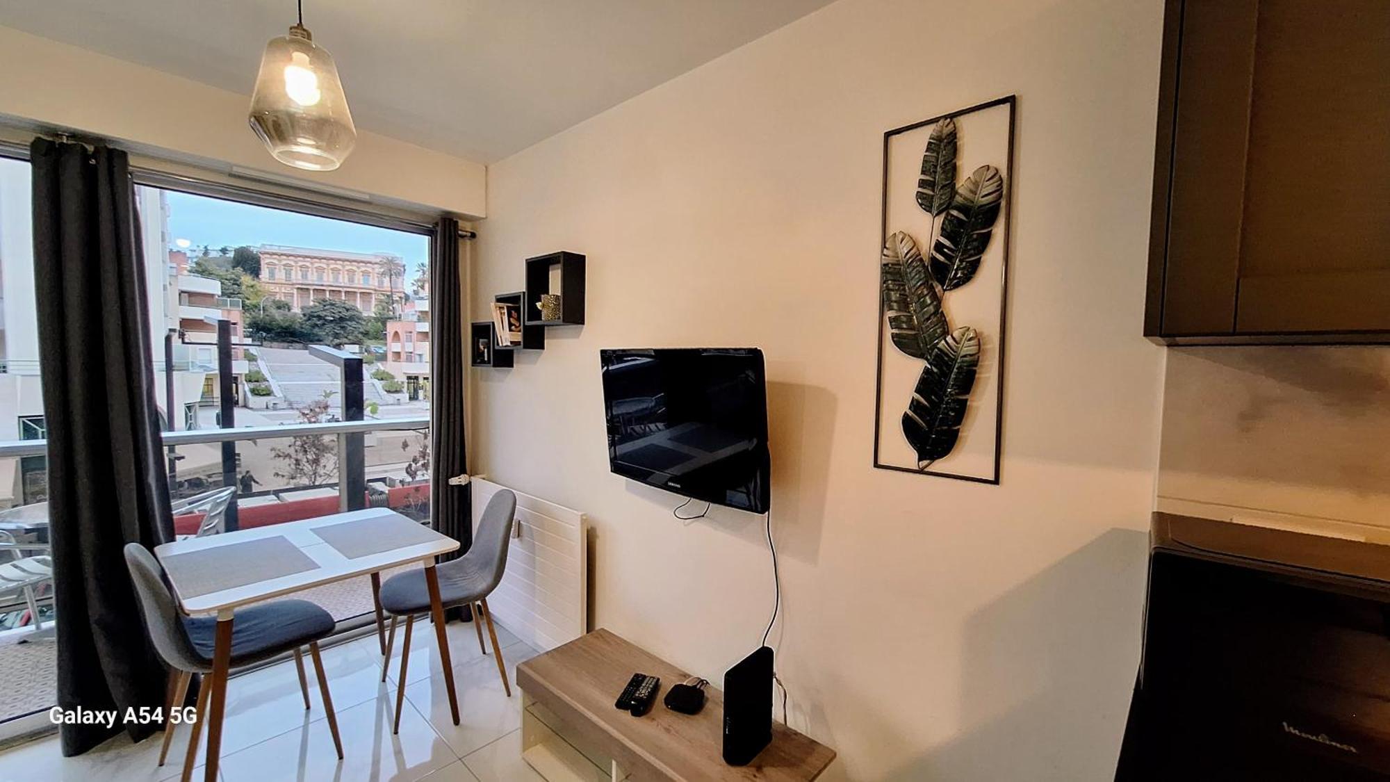 Apartmán Cosy Studio 200 M From Nice Beach & Promenade Des Anglais Exteriér fotografie