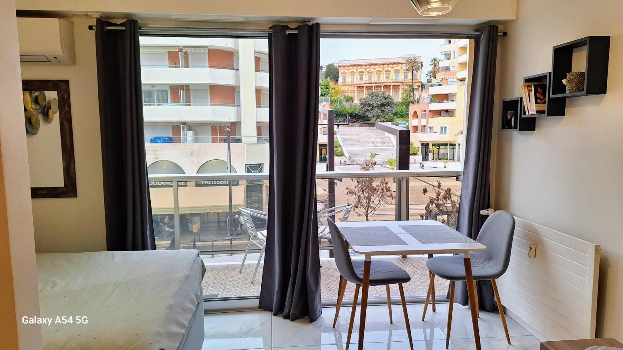 Apartmán Cosy Studio 200 M From Nice Beach & Promenade Des Anglais Exteriér fotografie